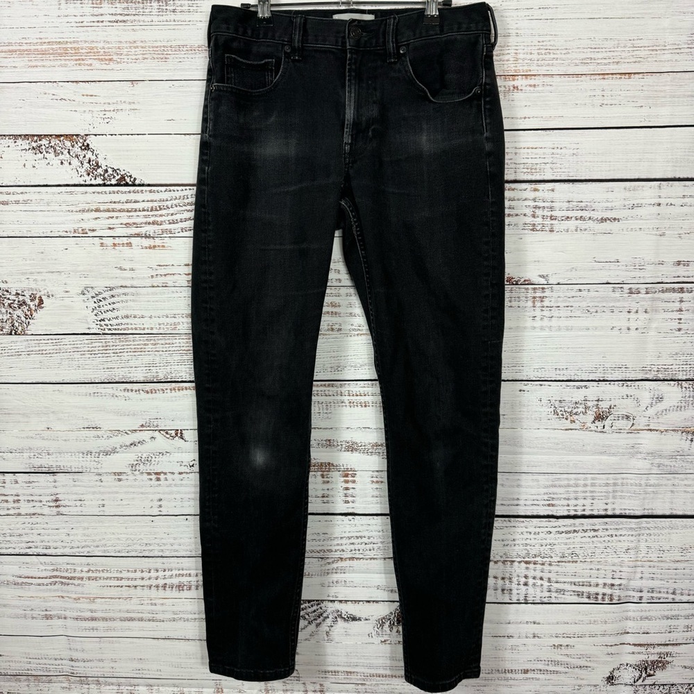 Everlane Black jeans distressed Athletic slim straight size 31 jeans